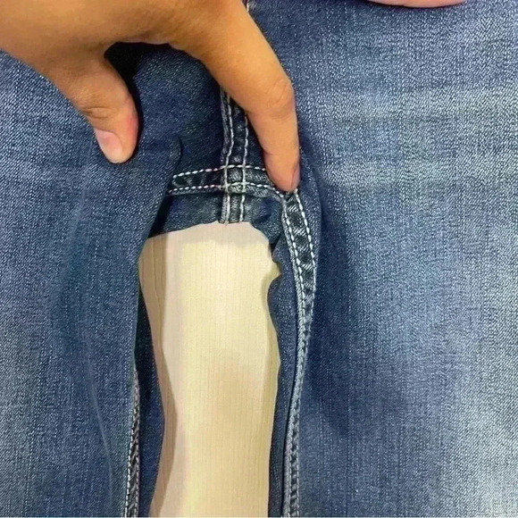 Wrangler Retro Women's Denim Mid Rise Mae Bootcut Jeans 09MWZJD 7/8 x 30 - Picture 4 of 8